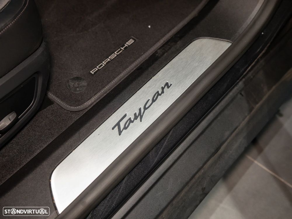 Porsche Taycan Bateria Performance Plus - 36