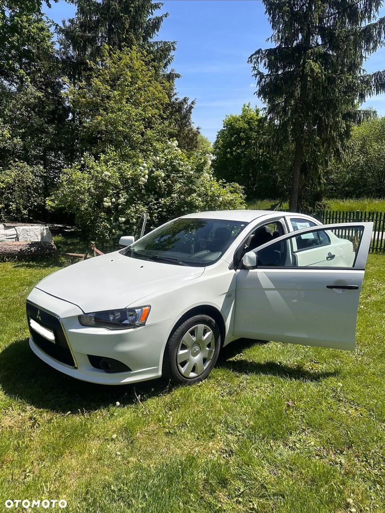 Mitsubishi Lancer 1.5 - 8