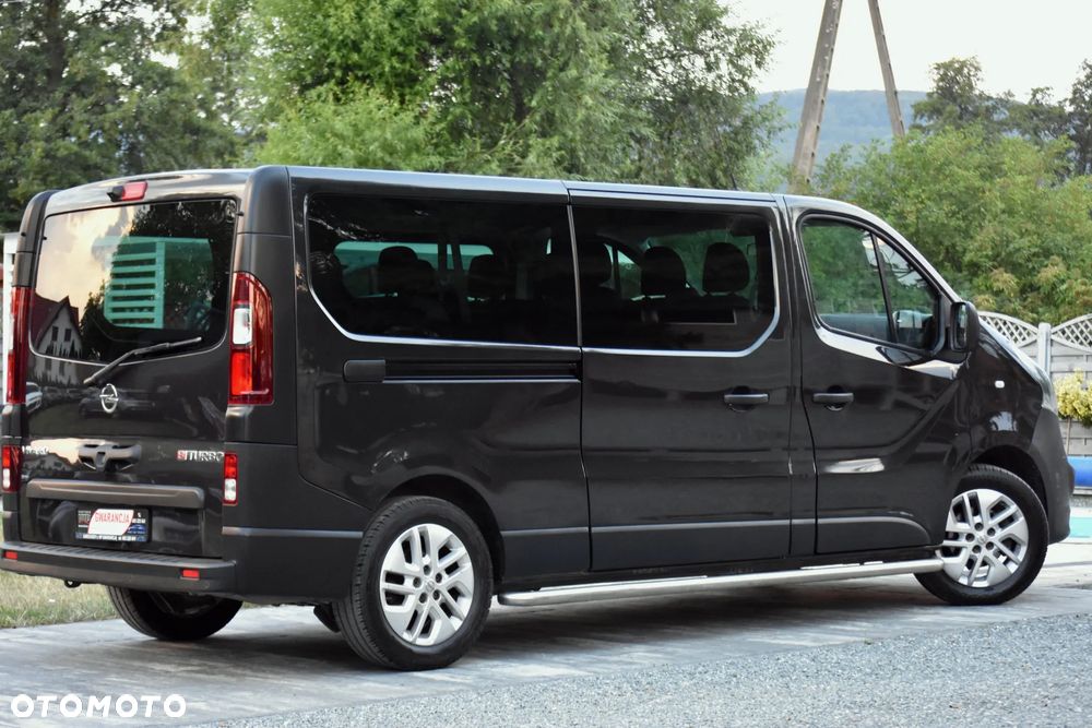 Opel Vivaro - 17