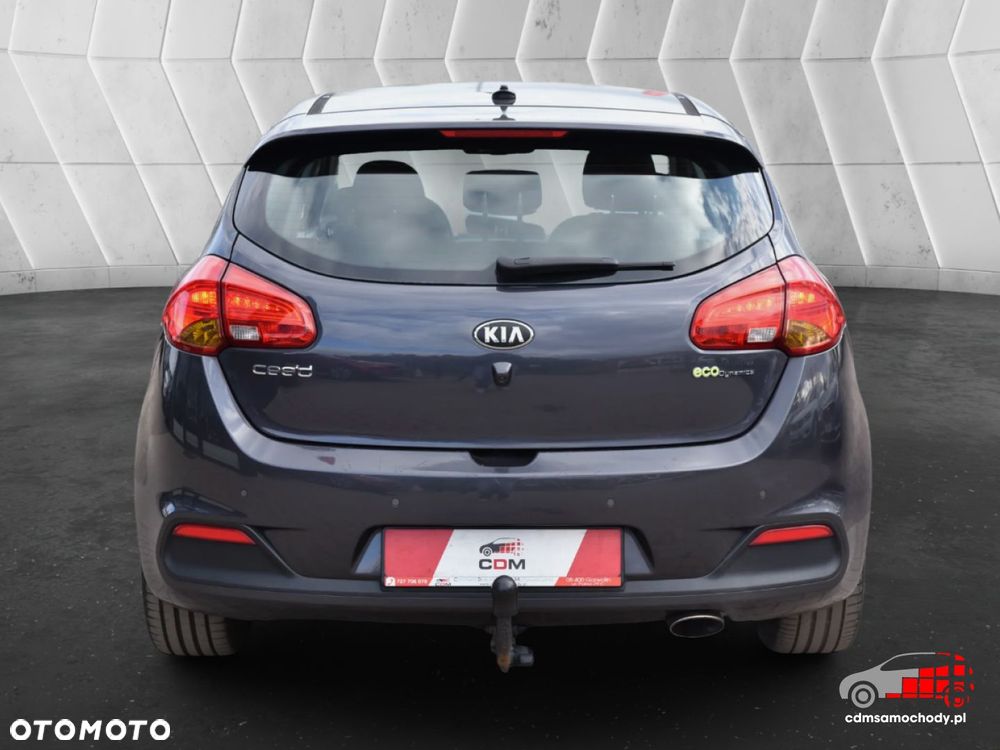 Kia Ceed - 9