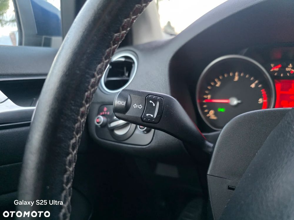 Ford Mondeo - 34