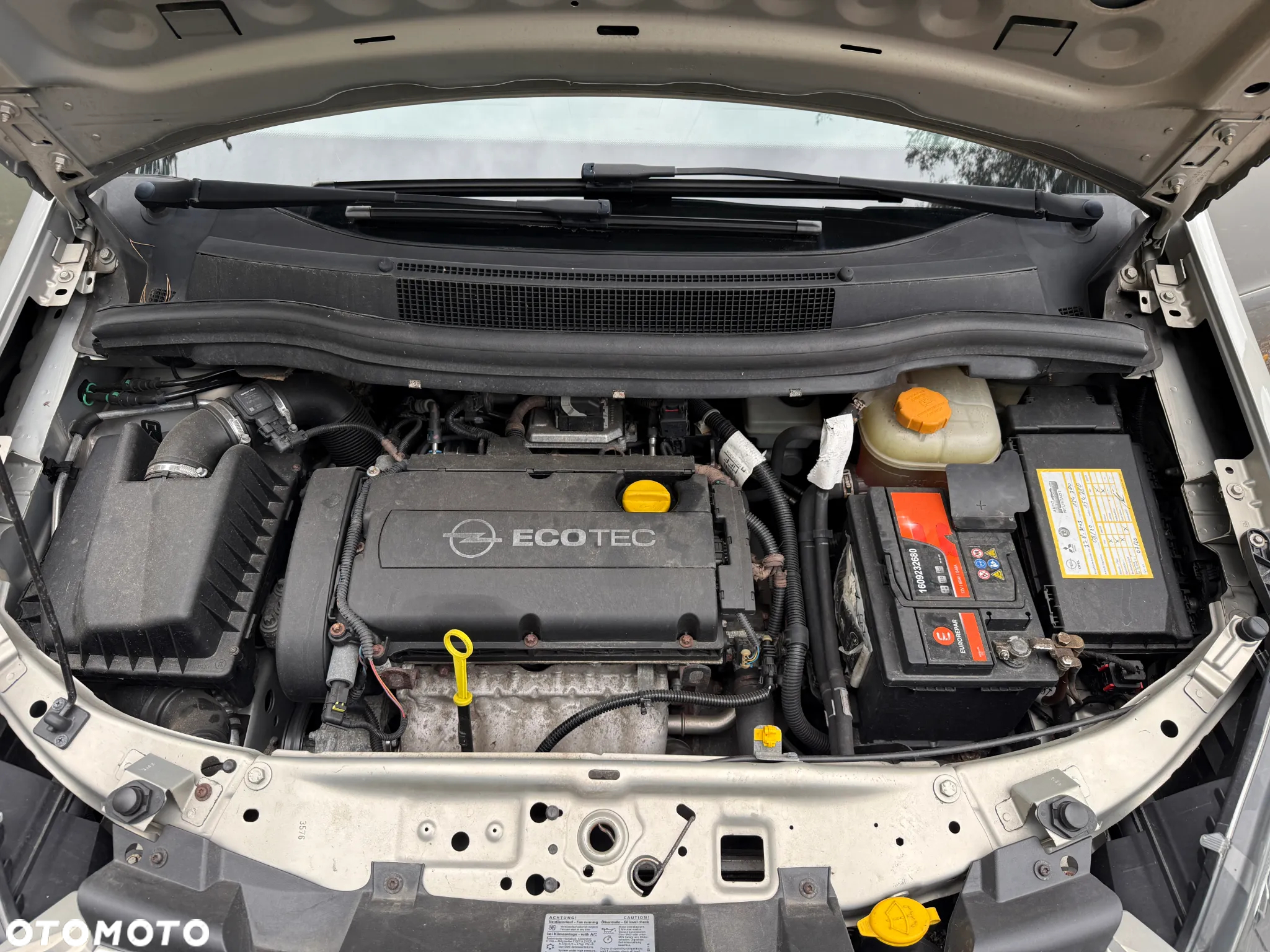 Opel Zafira 1.8 Cosmo - 33