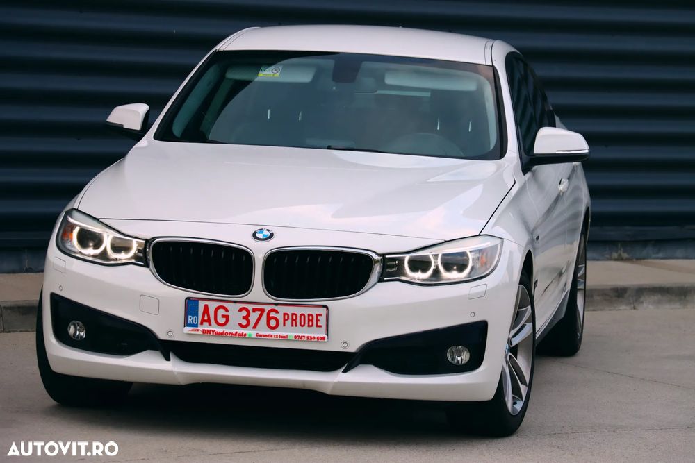 BMW Seria 3 320d Aut. Sport Line - 31