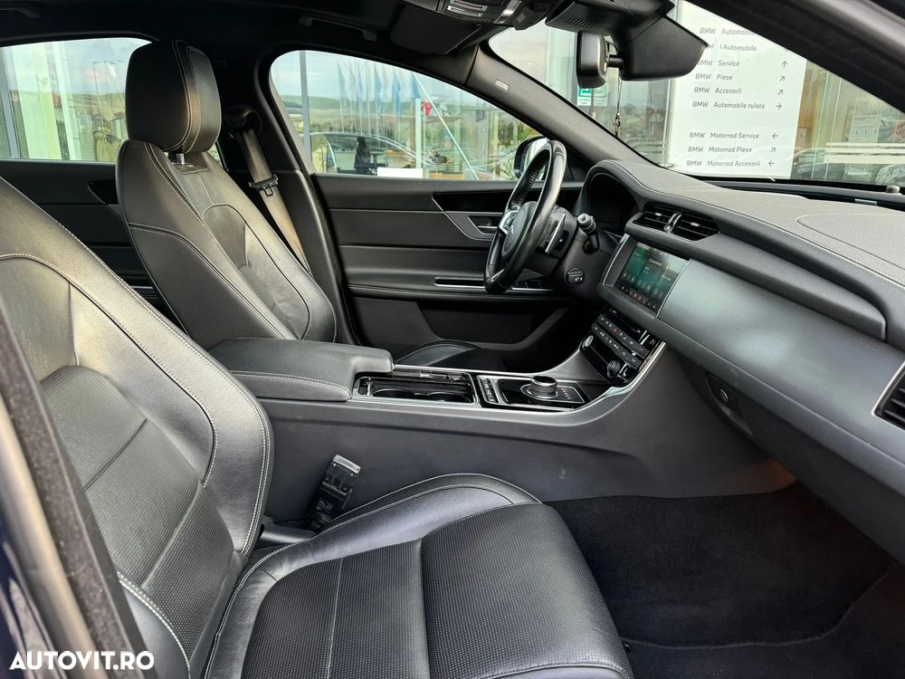 Jaguar XF 25d AWD R-Sport - 7