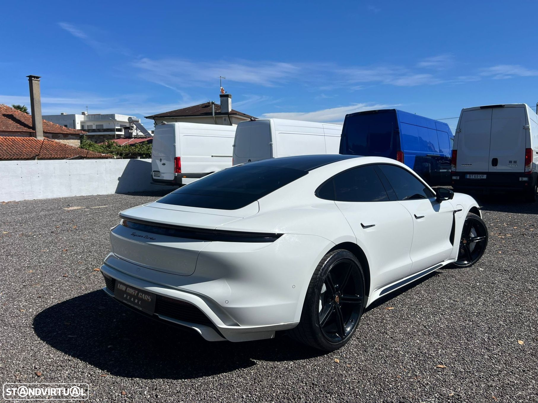 Porsche Taycan Turbo - 3