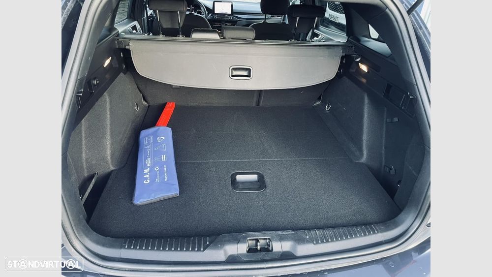 Ford Focus 1.0 EcoBoost MHEV ST-Line - 21