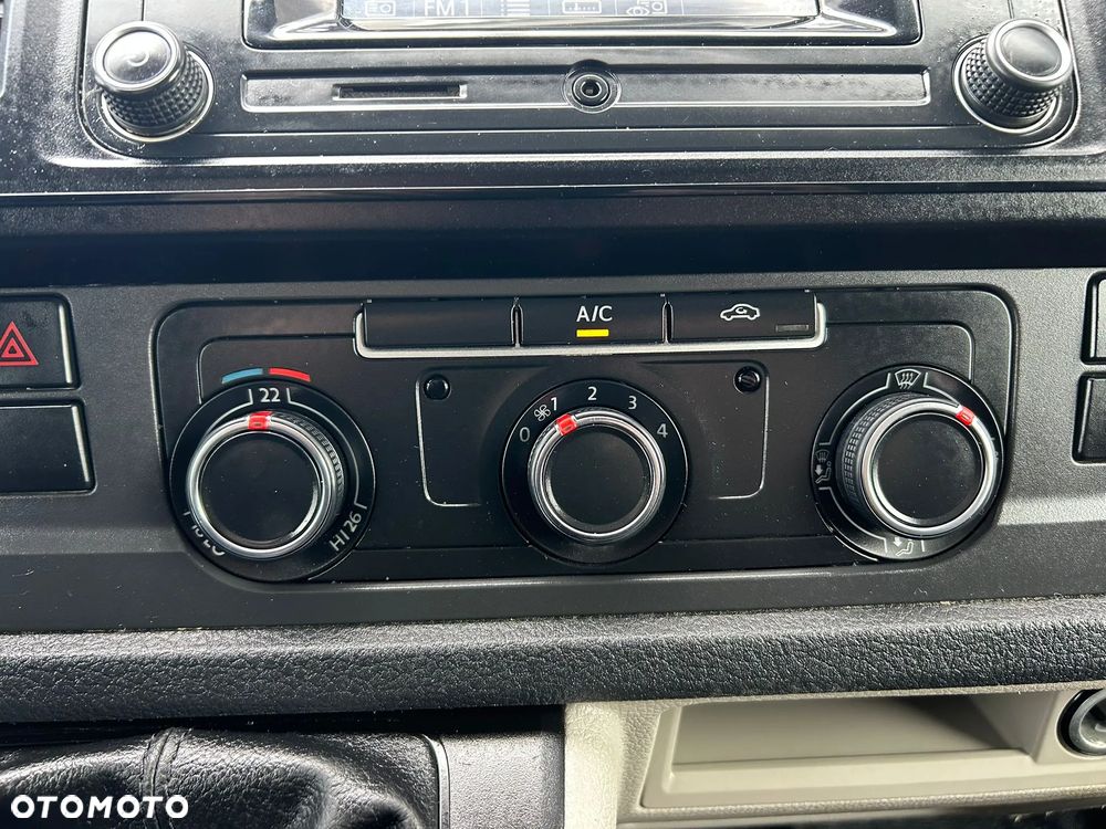 Volkswagen Transporter T6 Lift L2H1 Long 2.0 TDI 150KM **200tyś. km.**Klima**3 osobowy**2017R** - 16