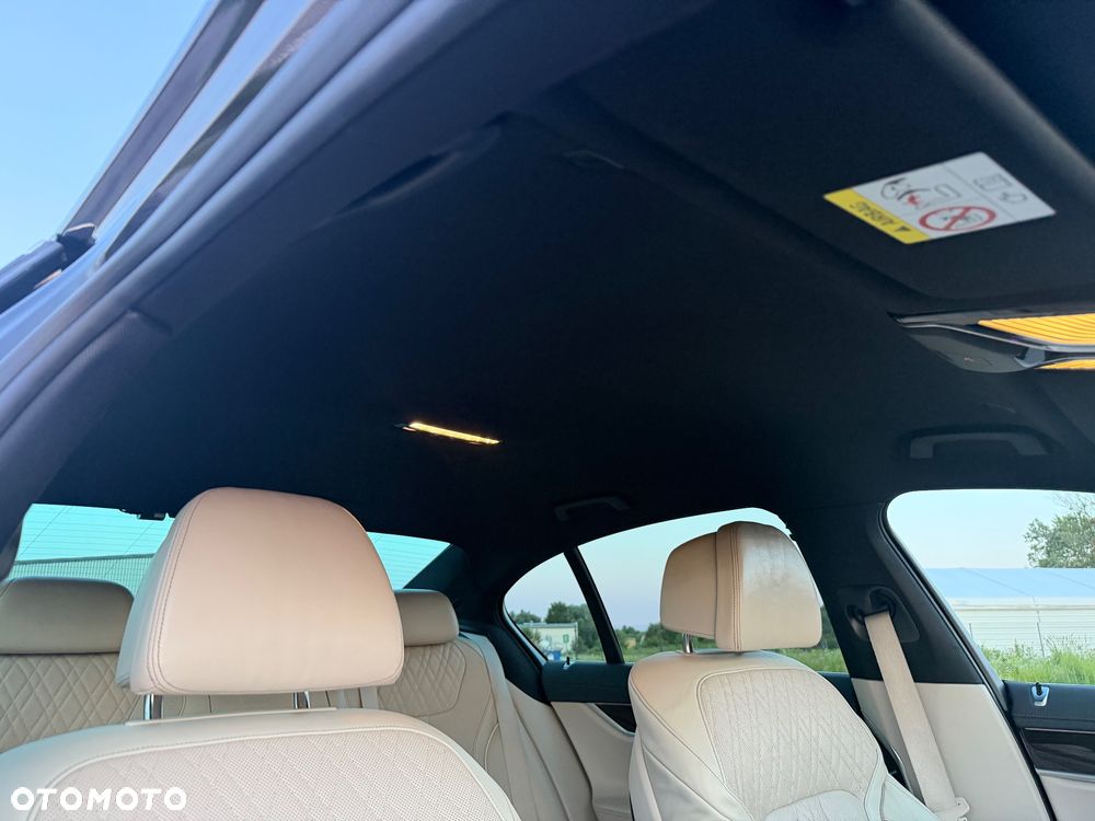 BMW Seria 7 740d xDrive - 15