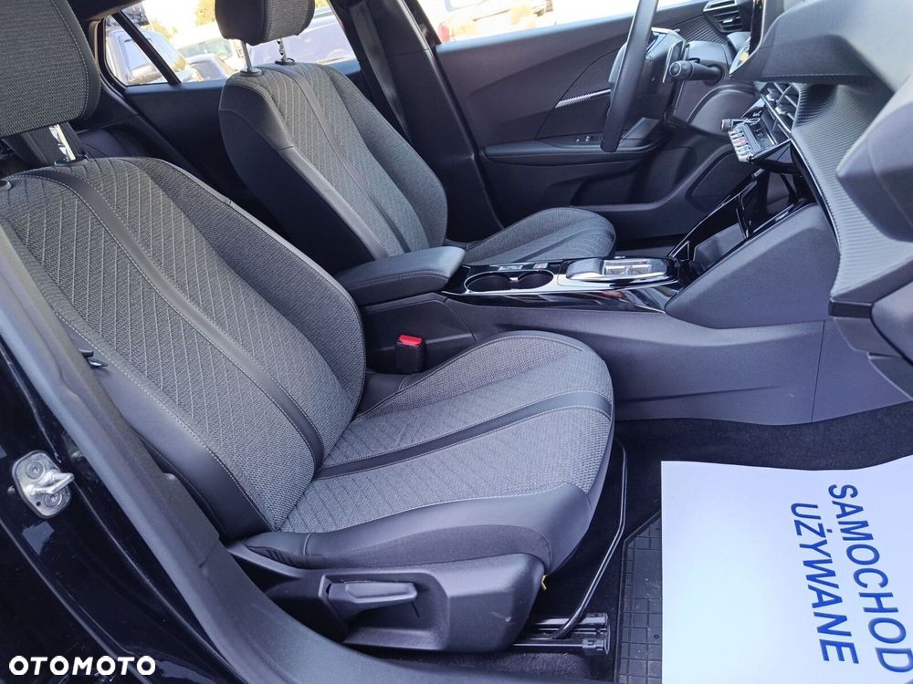 Peugeot 2008 PureTech 130 Allure S&S EAT8 - 16