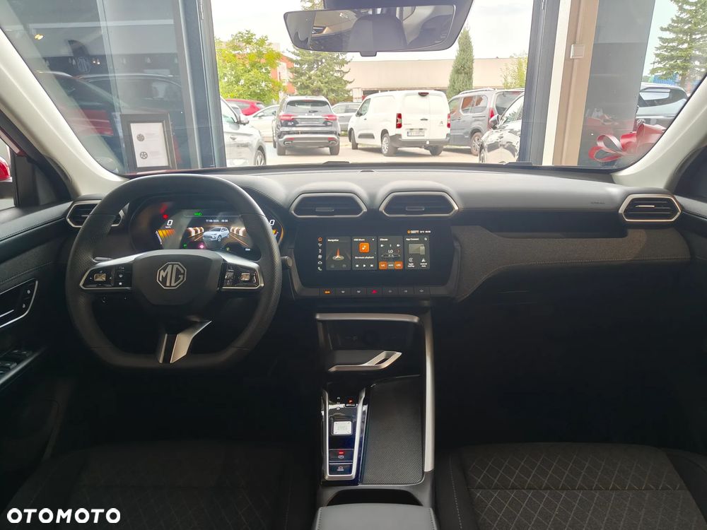 MG ZS 1.5 HEV+ Standard - 13