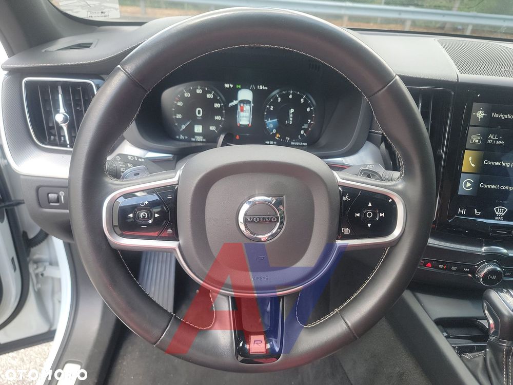 Volvo XC 60 T5 AWD R-Design - 7