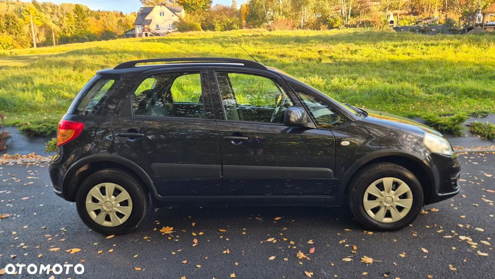 Suzuki SX4 1.6 VVT 4x4 Style - 11