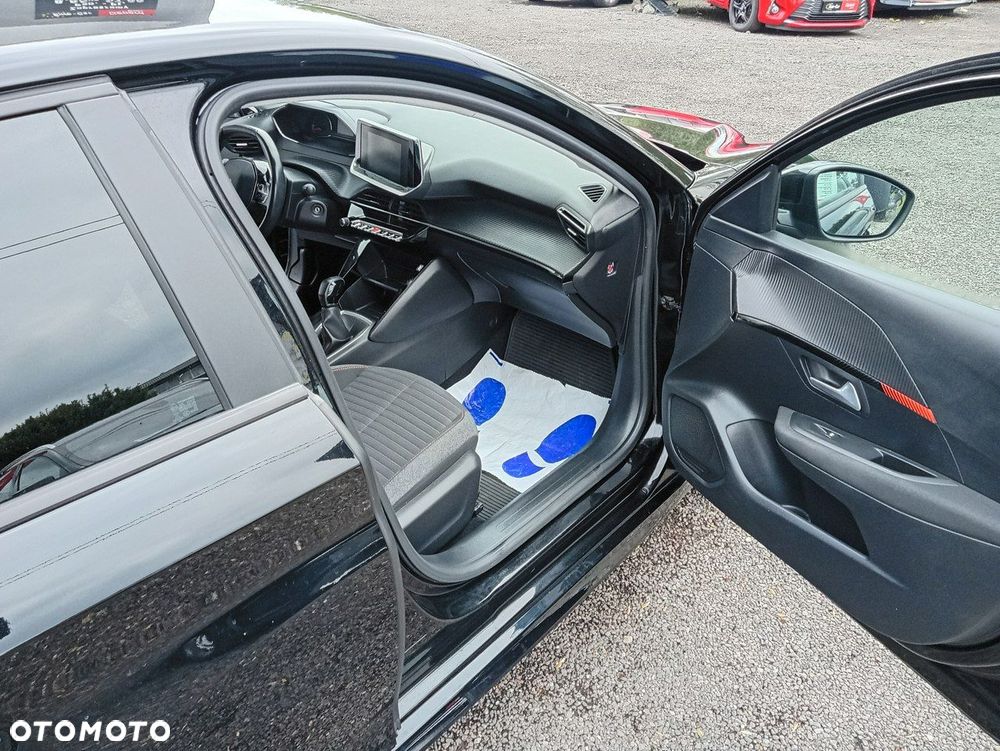 Peugeot 208 - 9