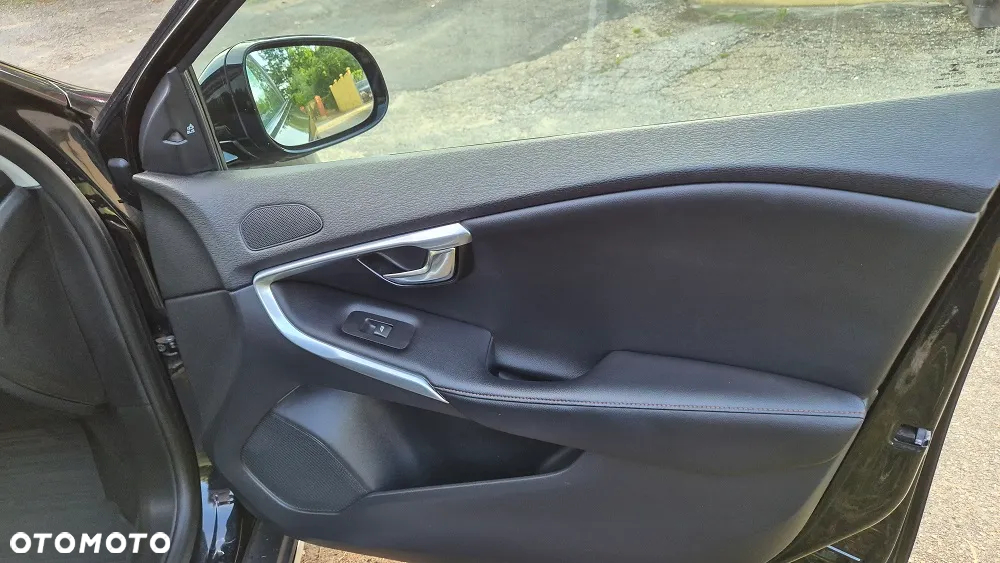 Volvo V40 Cross Country D4 Summum - 13