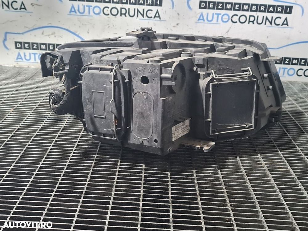 Far Stanga AUDI Q5 2008 - 2015 SUV 4 Usi (1343) Fara xenon - 2