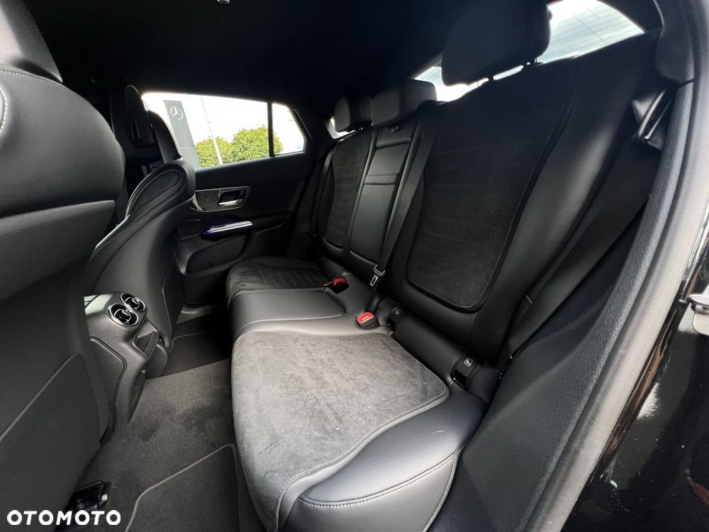 Mercedes-Benz GLC 220 d mHEV 4-Matic AMG Line - 11