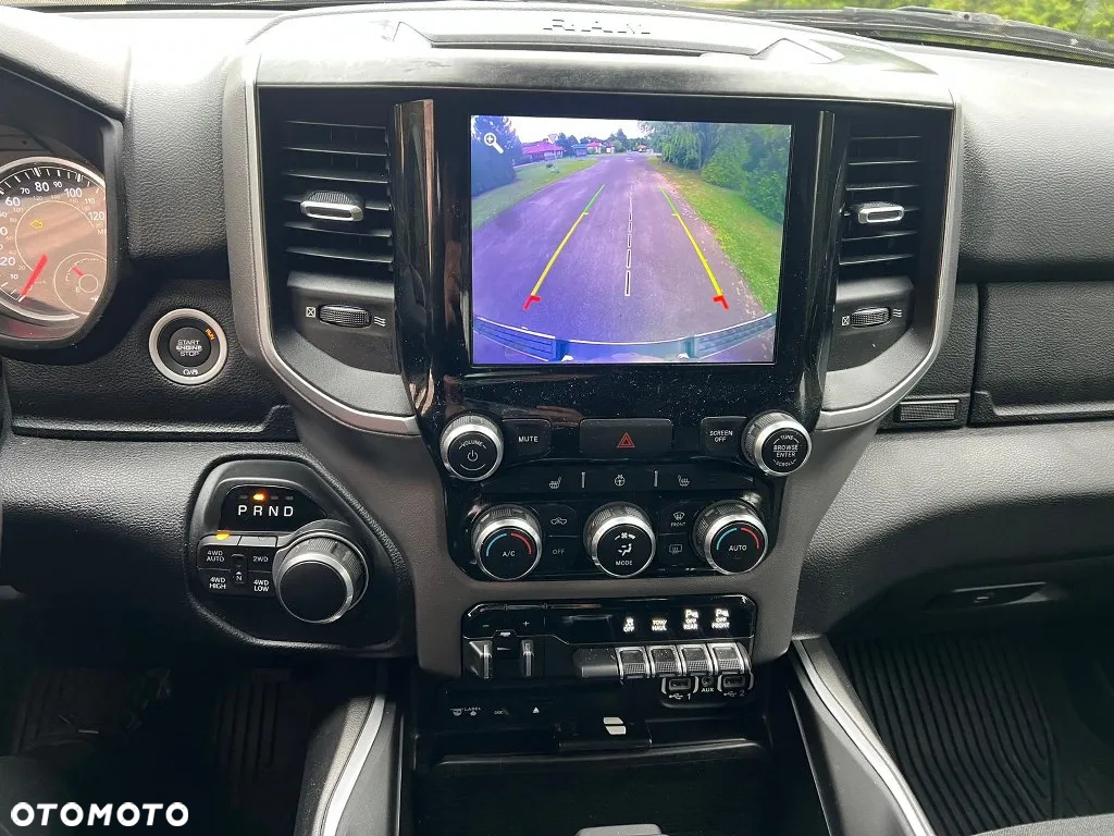 Dodge RAM 1500 5.7 4x4 - 15