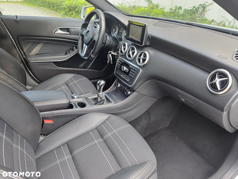 Mercedes-Benz Klasa A 180 (BlueEFFICIENCY) Urban - 8