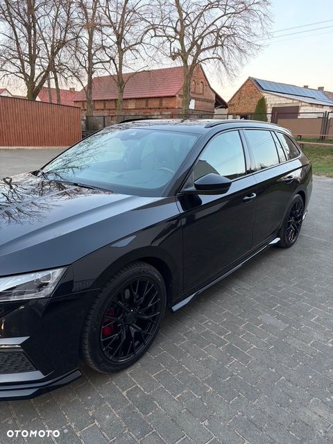 Skoda Octavia 2.0 TDI DSG RS - 2