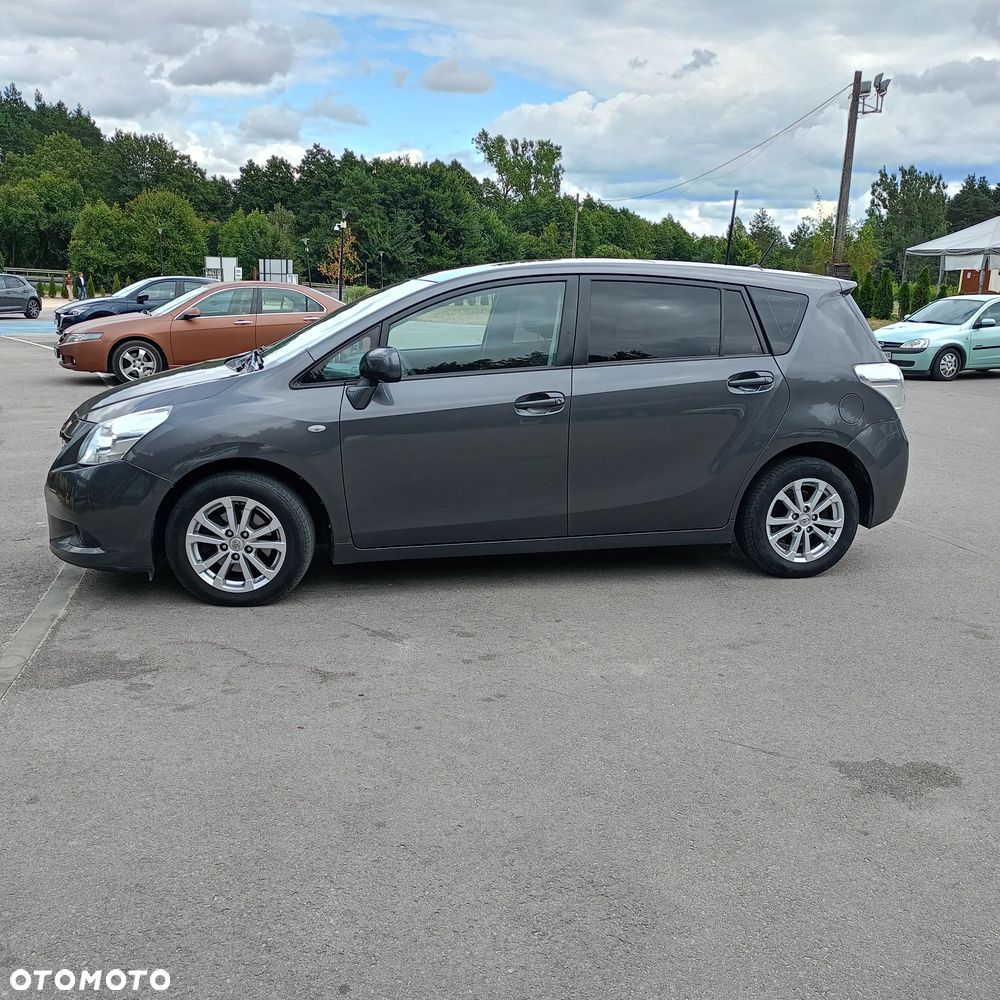 Toyota Verso 2.0 D-4D - 5