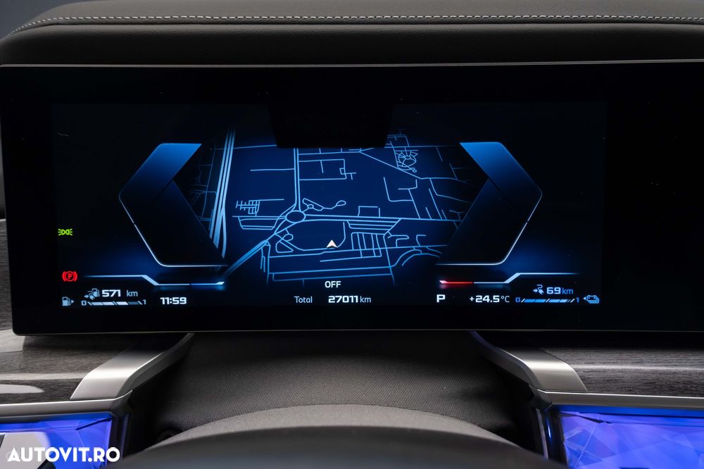 BMW M7 M760e xDrive AT PHEV - 30