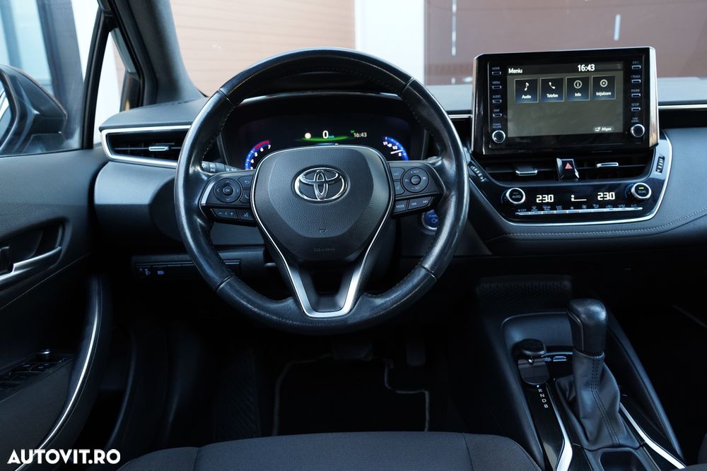 Toyota Corolla 1.8 HSD Business - 10