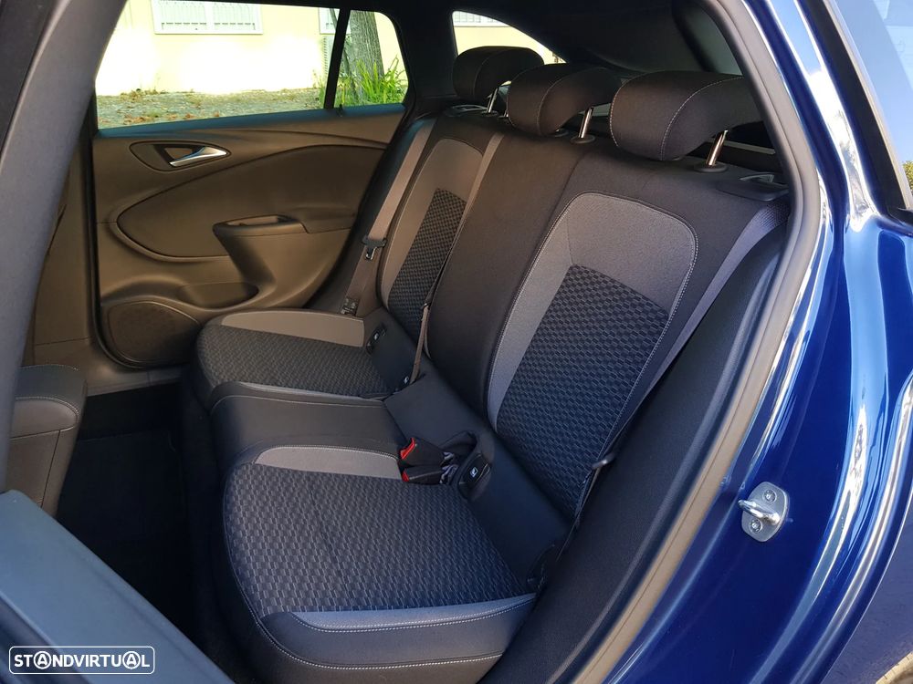 Opel Astra Sports Tourer 1.2 T GS Line S/S - 34