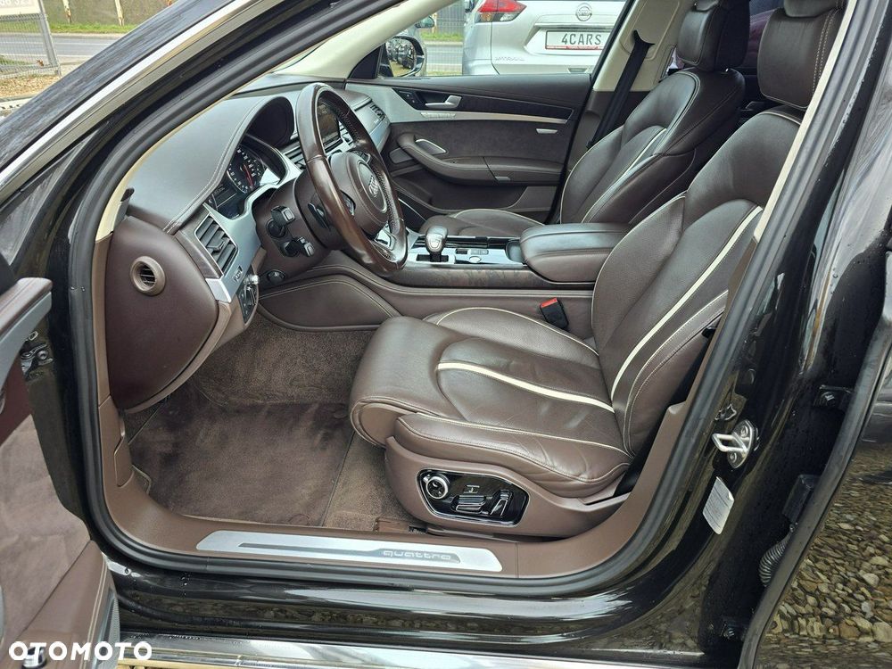 Audi A8 - 6