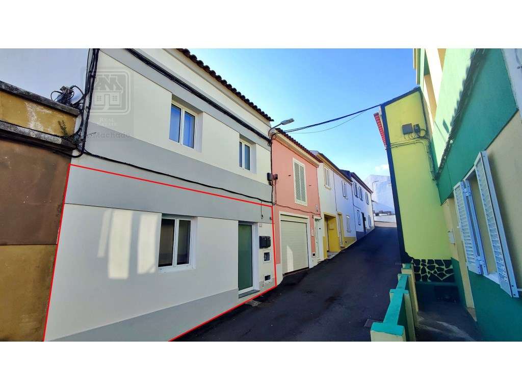 ANDAR de MORADIA T2 MOBILADO para ARRENDAR - Santa Cruz, Lagoa, Ilh... - Grande imagem: 2/29