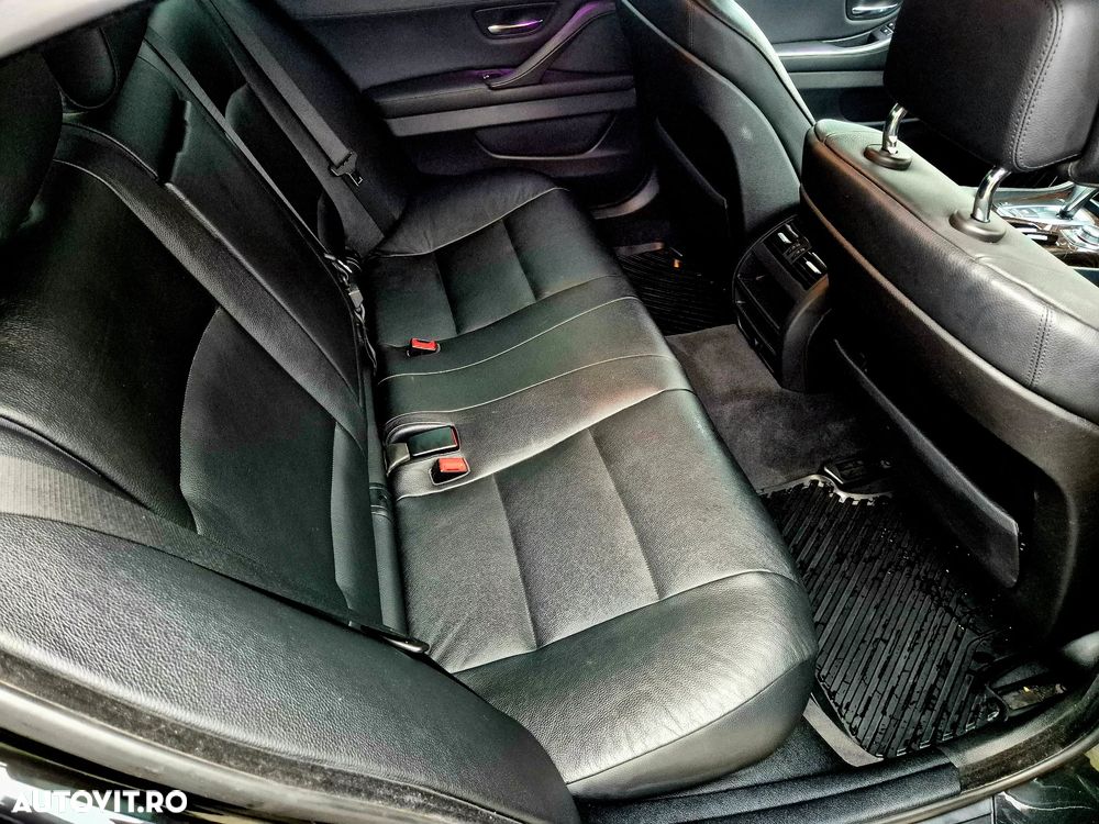 BMW Seria 5 525d Aut. - 11