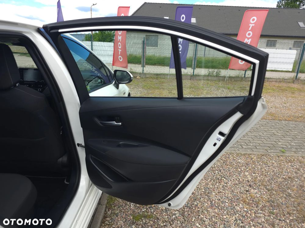 Toyota Corolla 1.8 Hybrid Comfort - 12