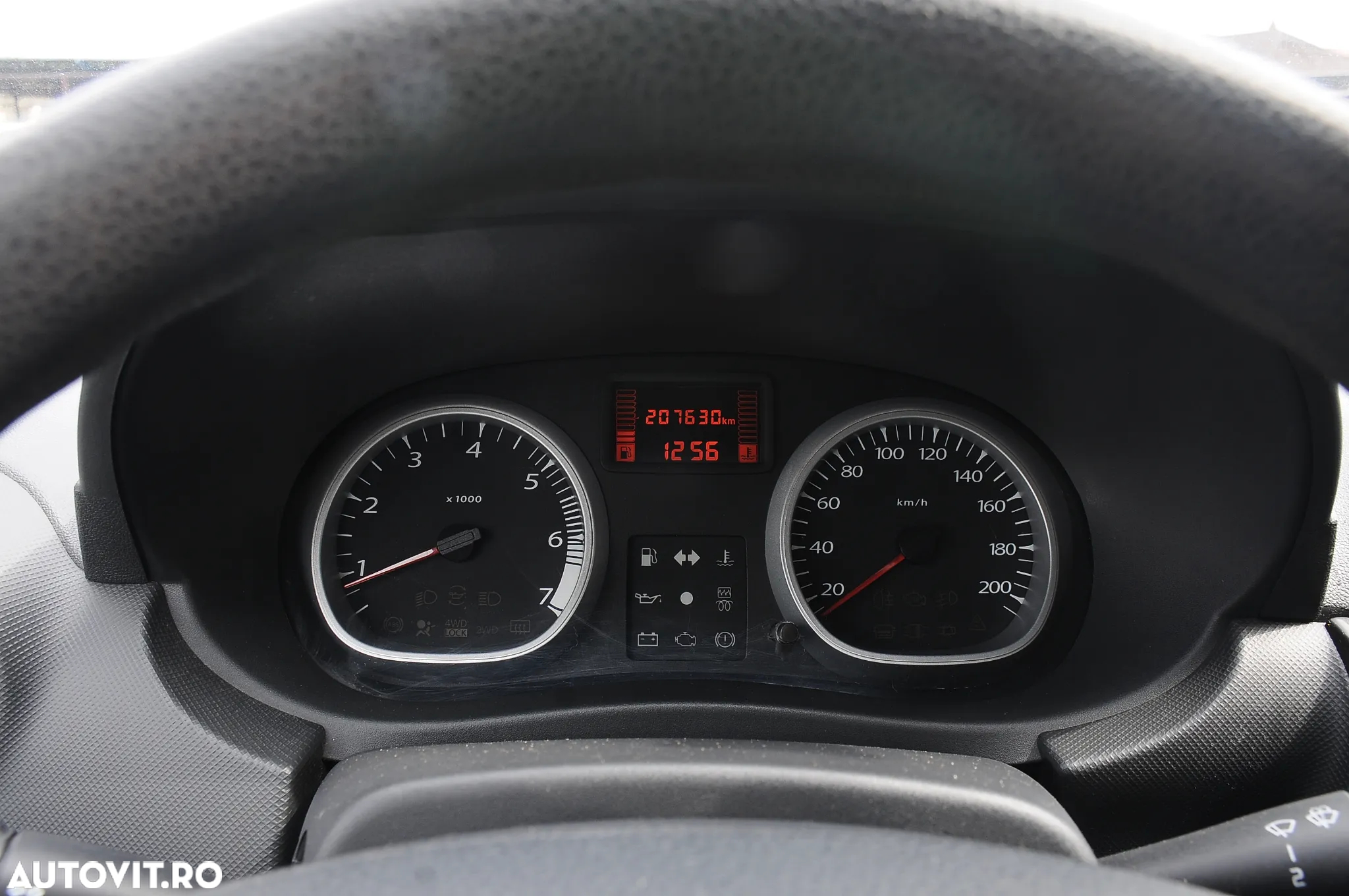Dacia Duster 1.5 dCi 4x2 Prestige - 9