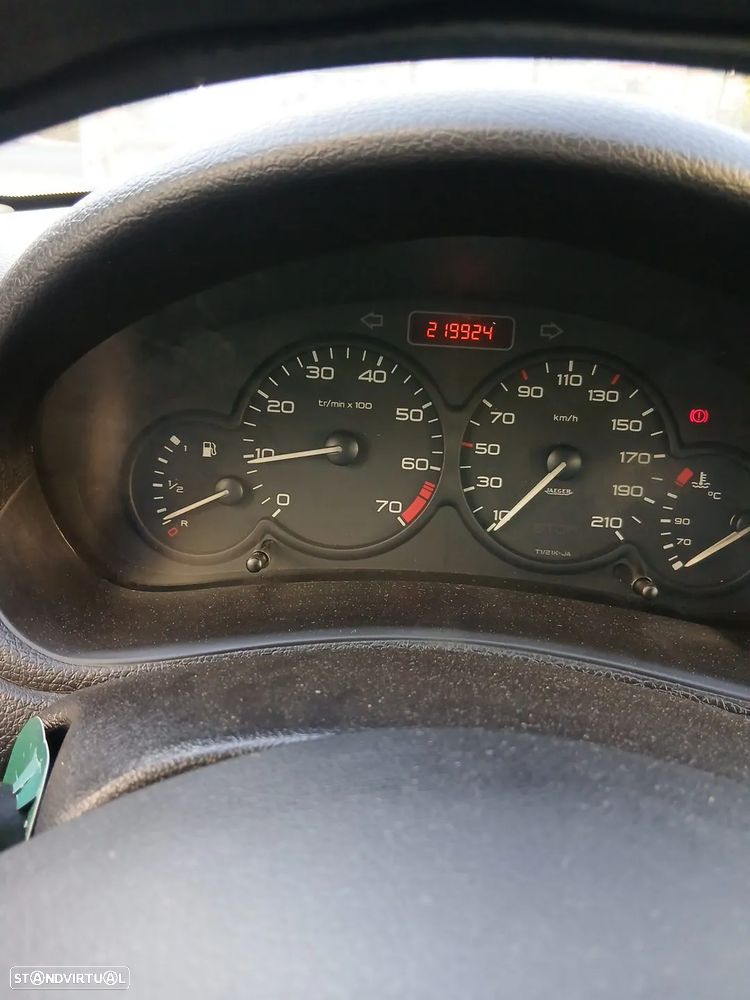 Peugeot 206 SW - 7