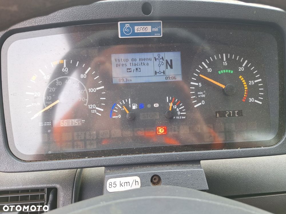 Versalift Unimog U400 4X4+ Stratos B30 24 Valn + Shmidt Kl V32 - 17