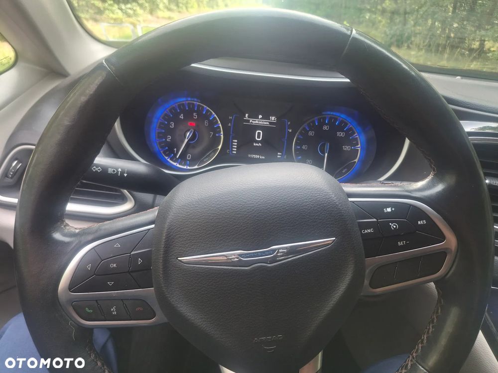 Chrysler Pacifica - 19