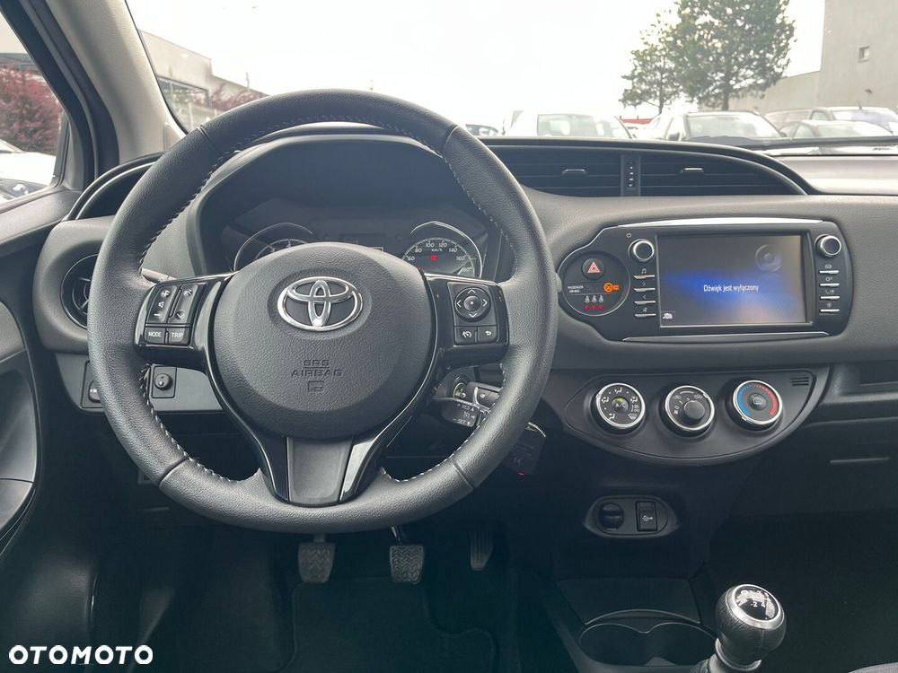 Toyota Yaris - 11