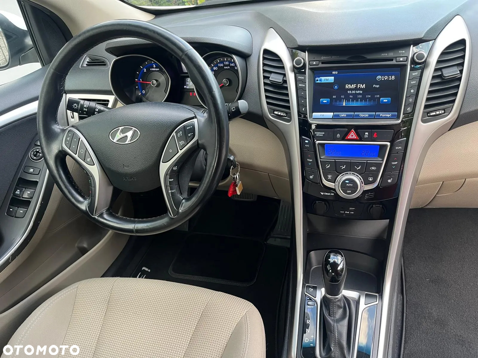 Hyundai i30 1.6 CRDi BlueDrive Comfort DCT - 8
