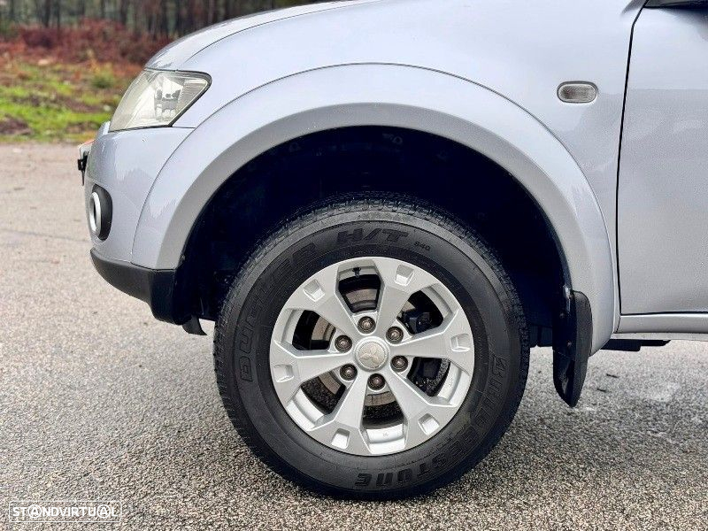 Mitsubishi L200 2.5 DI-D CD Invite AC 4WD - 42