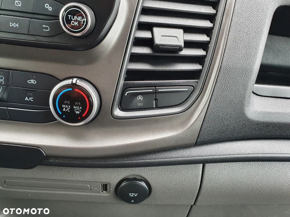 Ford TRANSIT 3,5t na Haku - 35