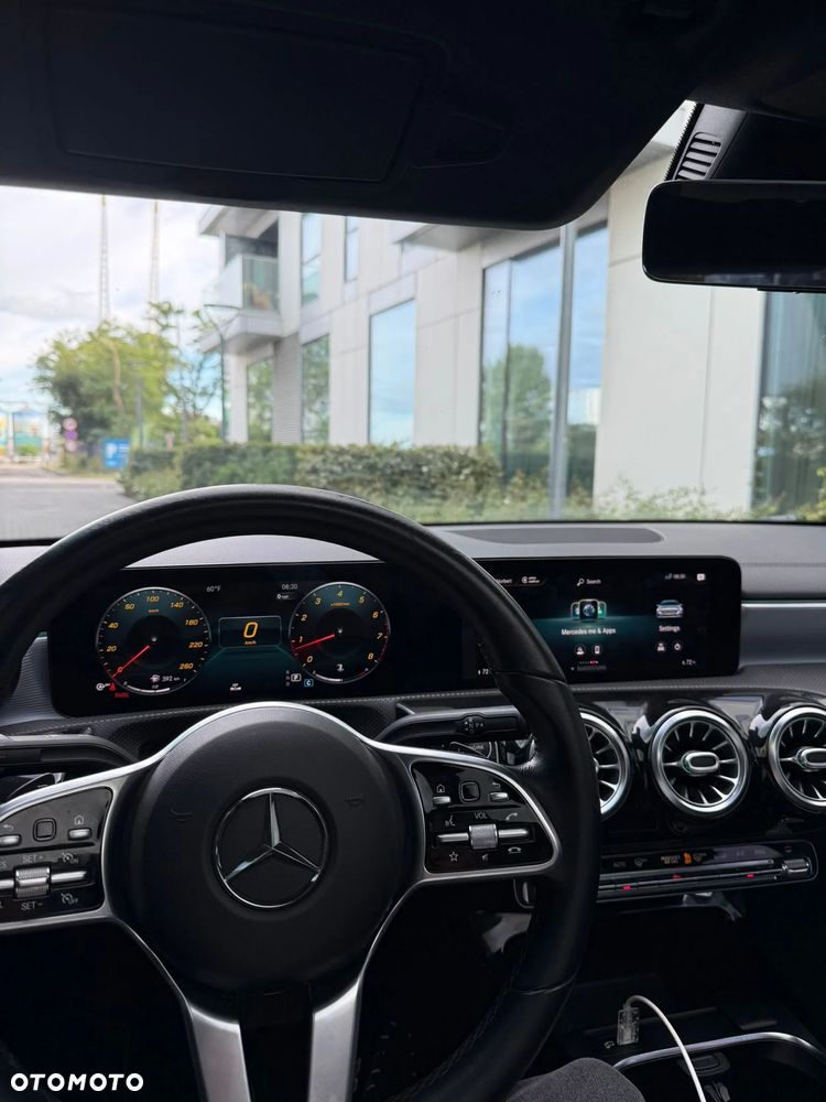 Mercedes-Benz CLA 250 Progressive 7G-DCT - 20