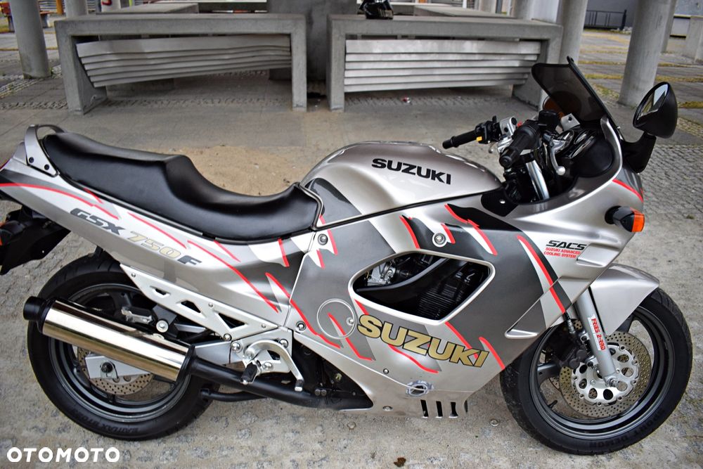 Suzuki GSX-F - Katana - 4