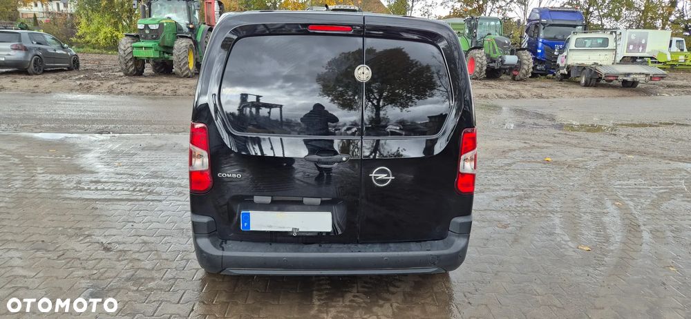 Opel COMBO - 16