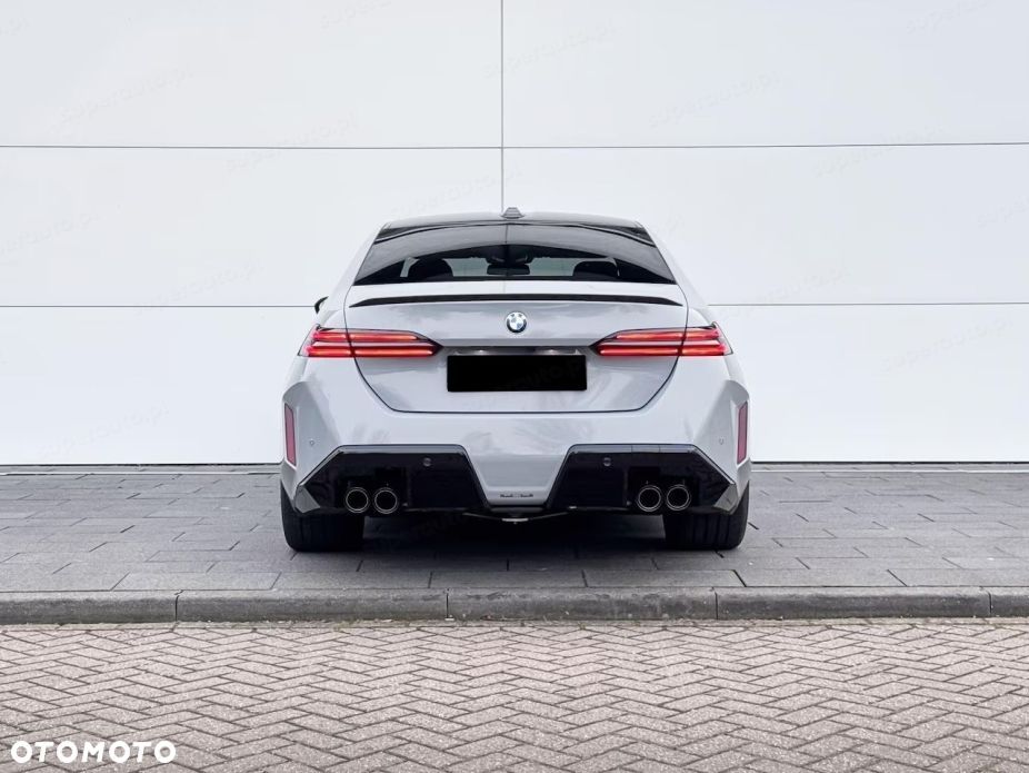 BMW M5 - 5