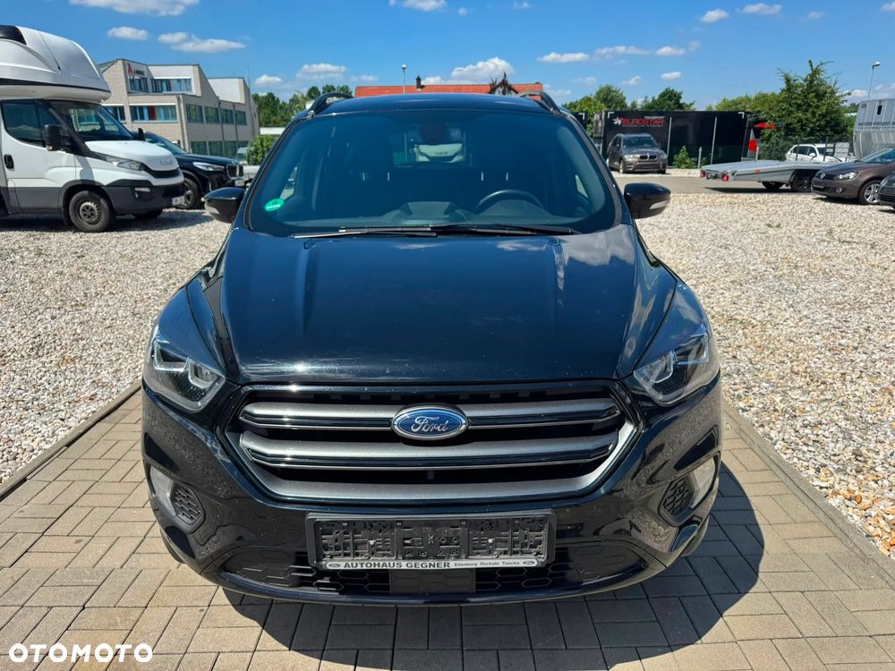 Ford Kuga 1.5 EcoBoost 2x4 ST-Line - 4