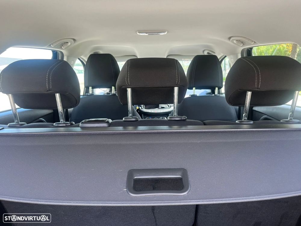 Fiat Tipo Station Wagon 1.3 M-Jet Lounge - 15