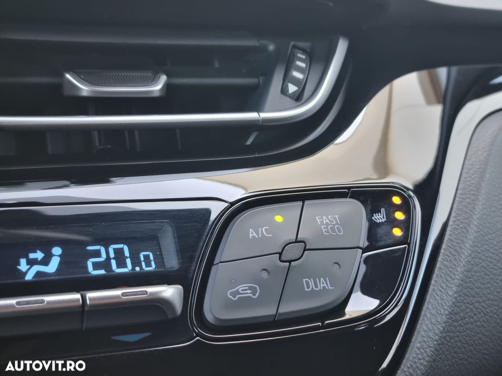 Toyota C-HR 2.0 HSD 184 CP 4x2 CVT Style - 14
