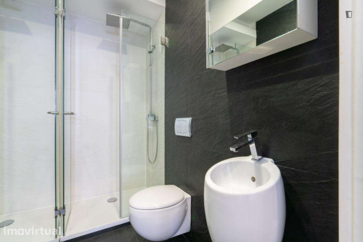 Apartamento com 3 quartos - localizado em Santo Ildefonso Porto - Grande imagem: 4/33