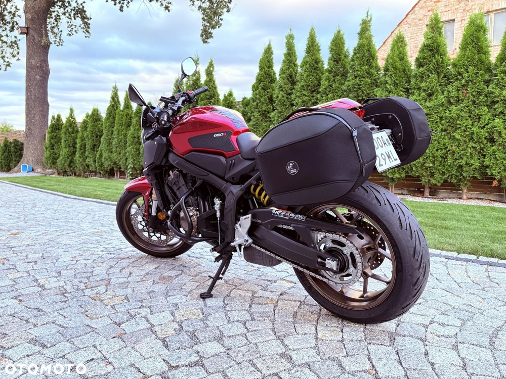 Honda CB - 2