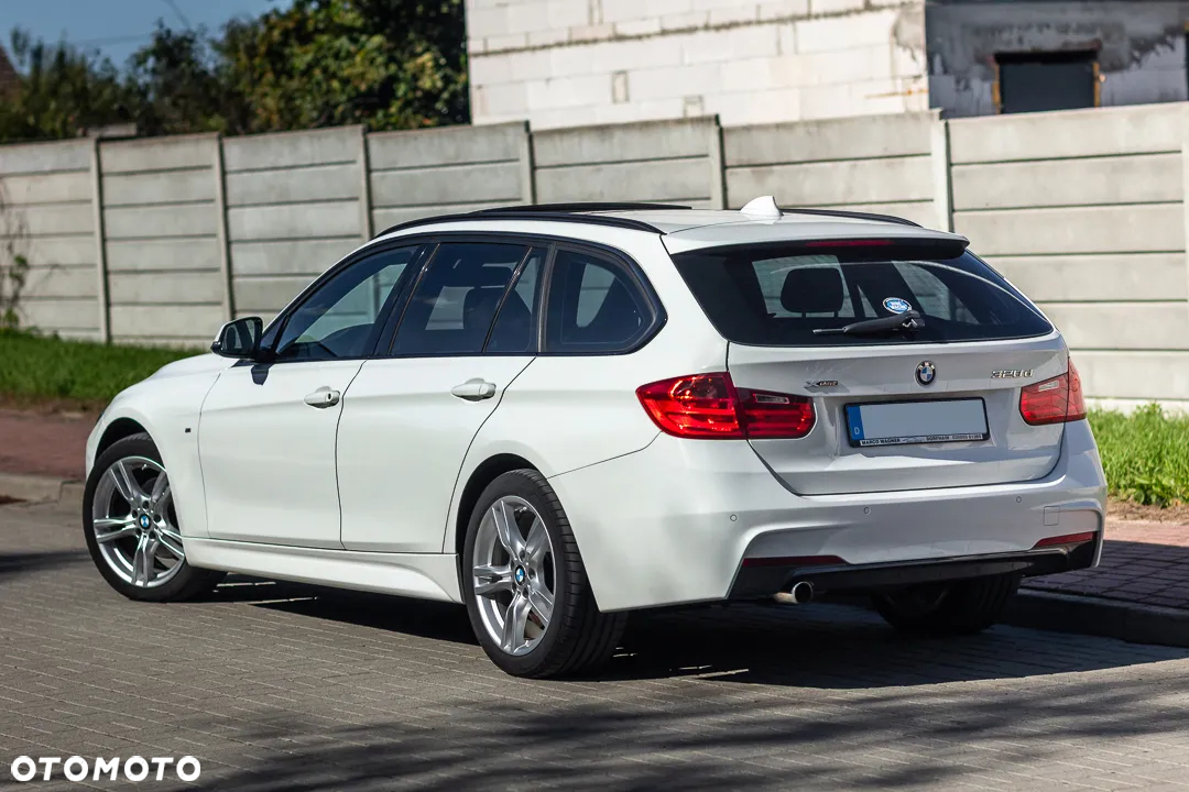 BMW Seria 3 320d xDrive M Sport - 13