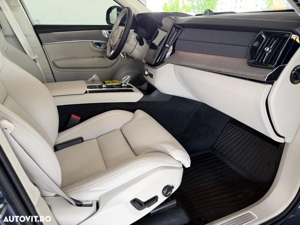 Volvo XC 90 B5 AWD MHEV Ultra Bright - 12